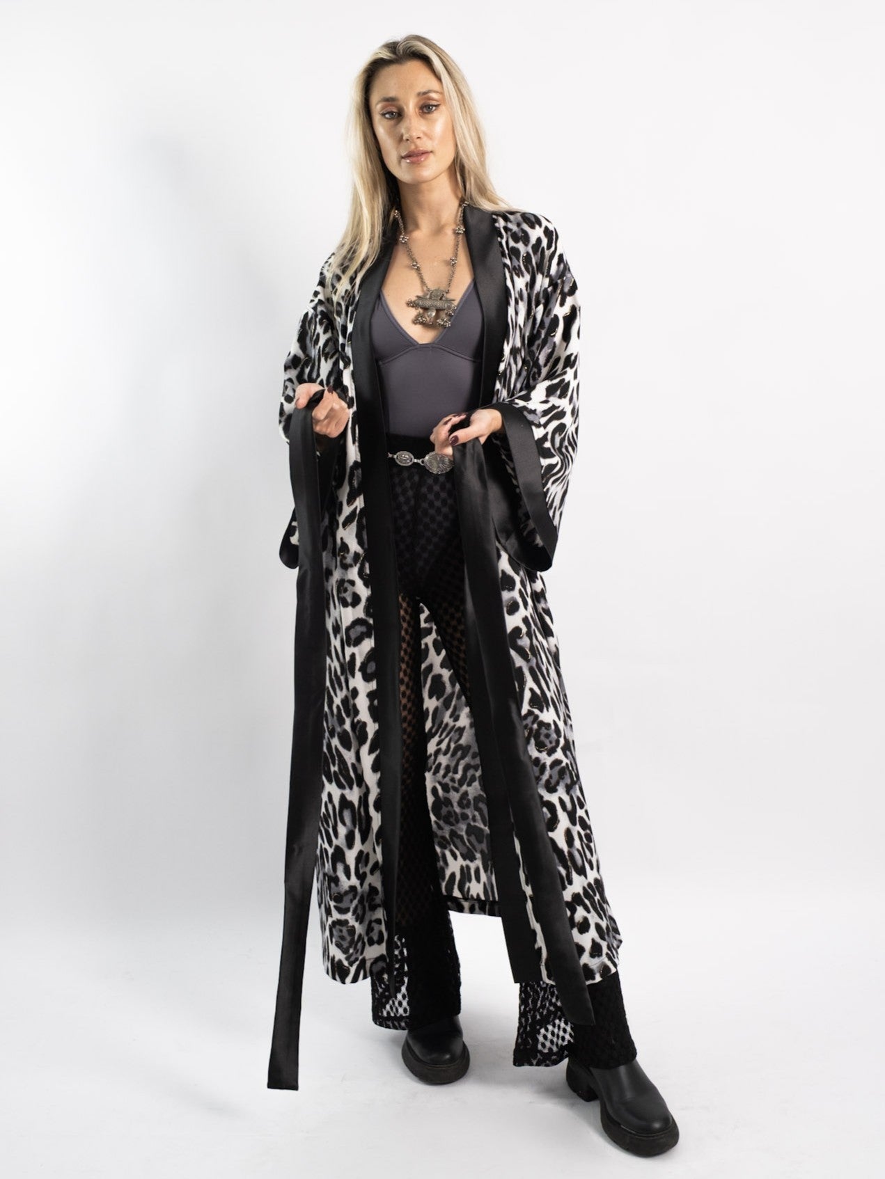 Snow Leopard Yakata Kimono