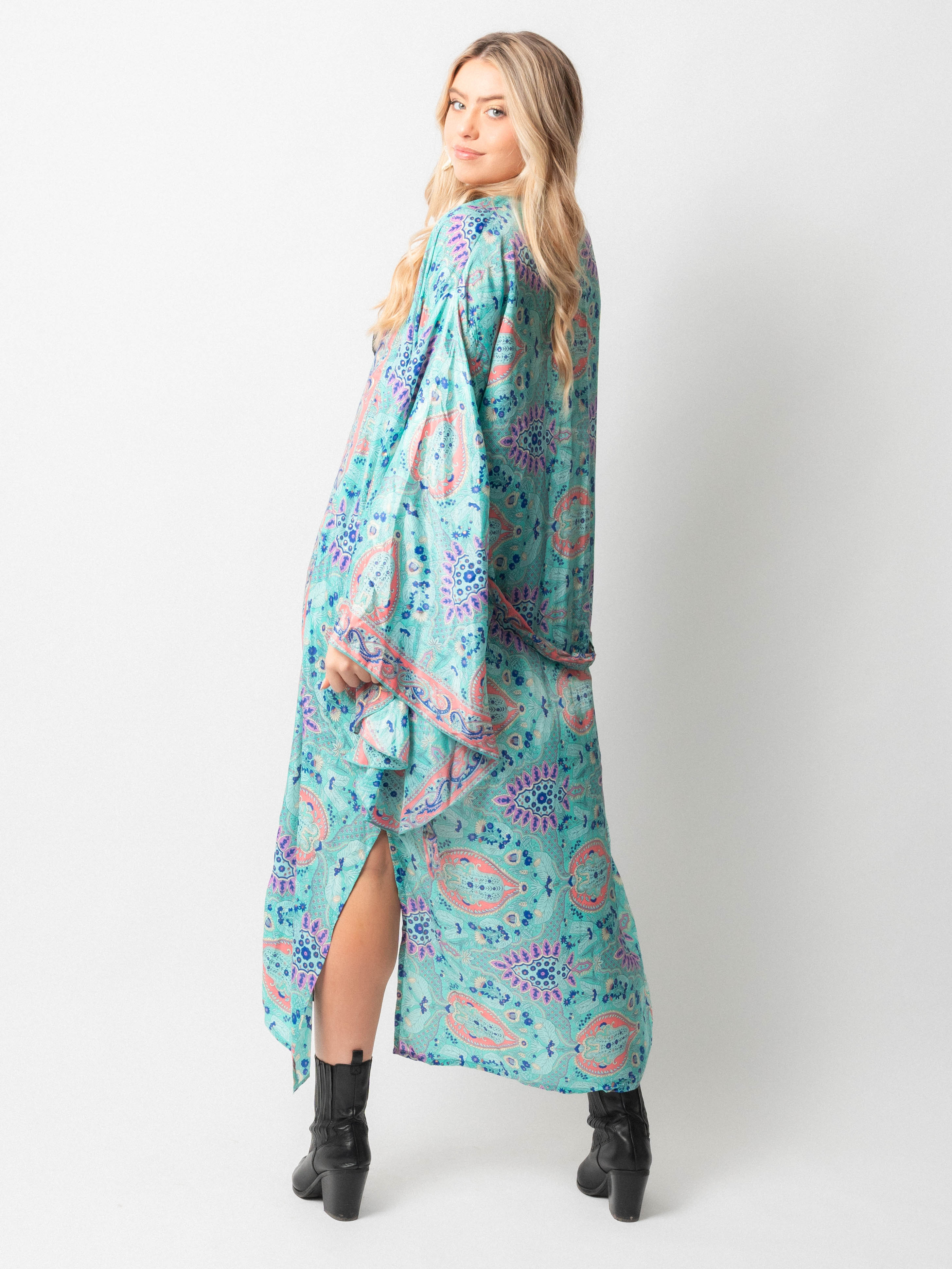 Aria Bell Sleeve Duster