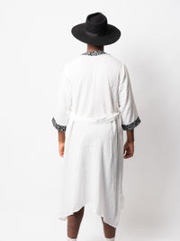 White Mena kimono
