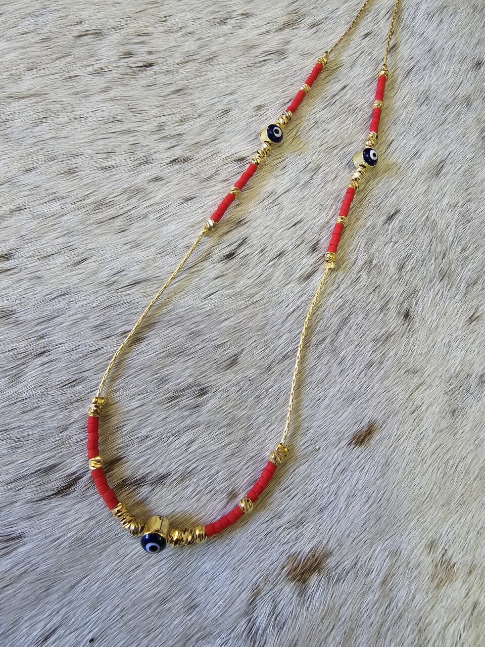 Red Lilly Eye Choker