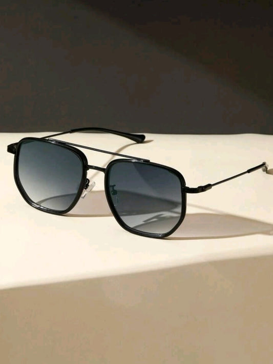 Dark Square Frame Sunglasses