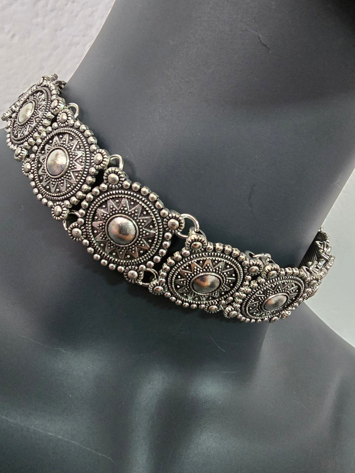 Silver Flower Choker