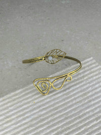 Quartz Leaf Arm Cuff
