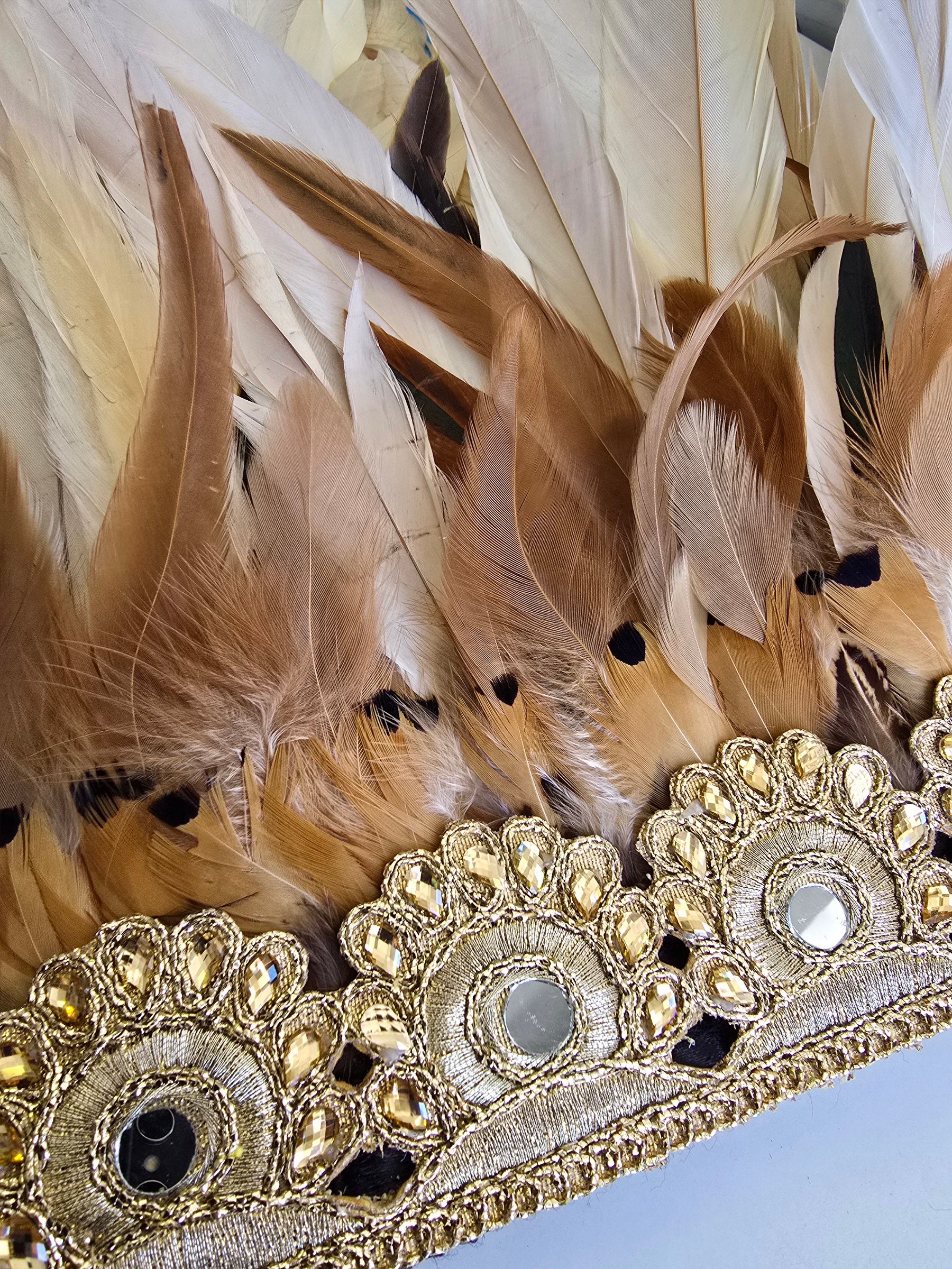 Qveen Feather Bralette