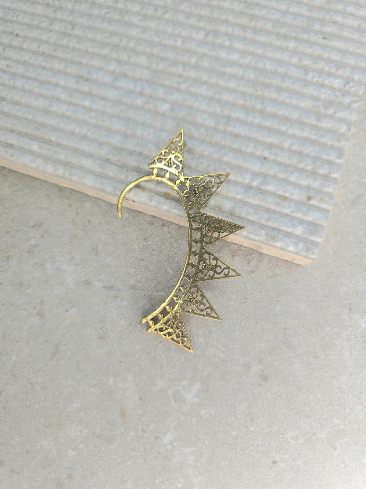 Gold Pyramid Ear Cuff