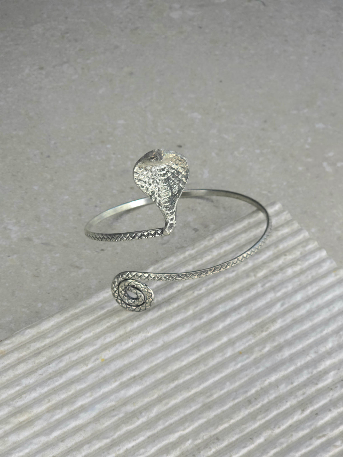 Silver Cobra Arm Cuff